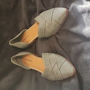 Maurices gray flats size 8